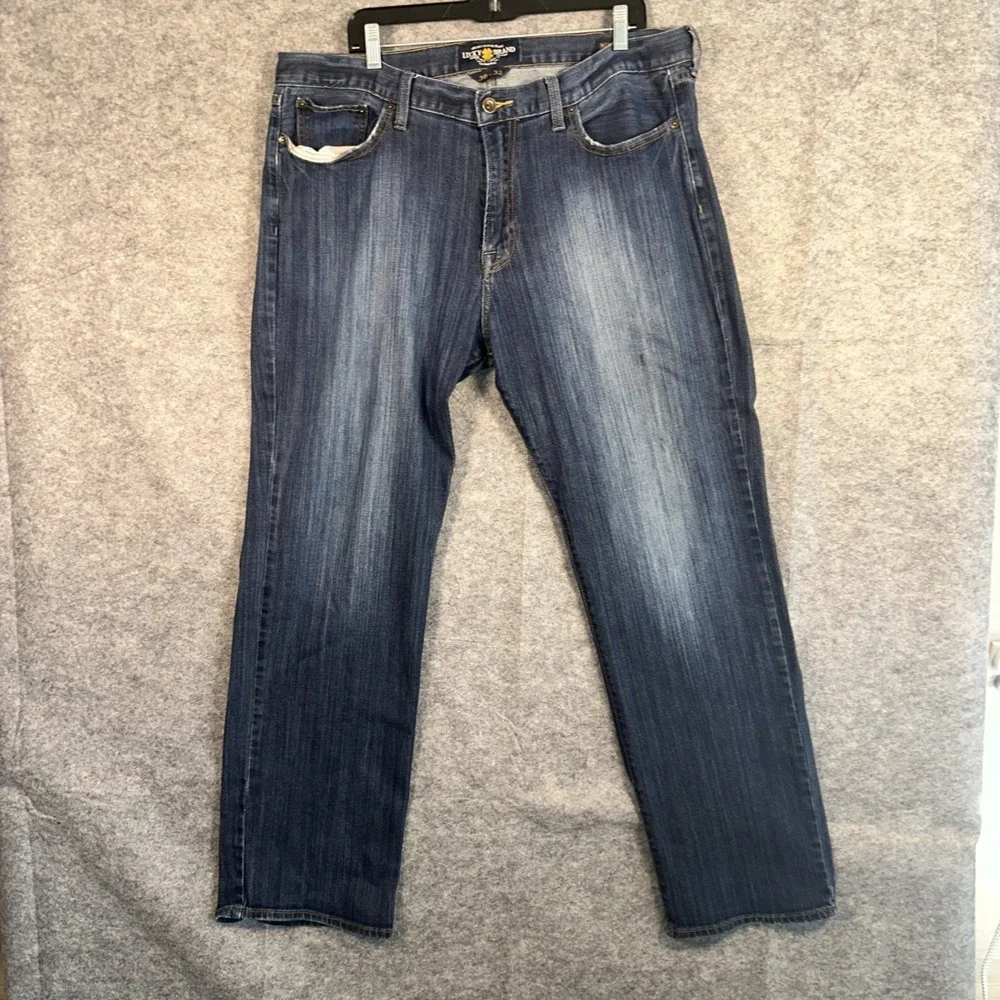 Lucky Brand Jeans Men's 38x32 361‎ Vintage Straight Stretch Distressed Dark Wash